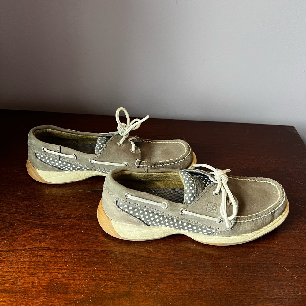 Sperry Gray Boat Shoes Women's size 7 Polka Dot Accent GUC - Picture 4 of 7